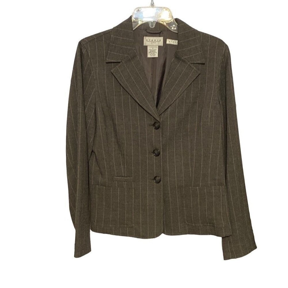Studio JPR‎ Women's Brown PinStripe Blazer Size Medium NWT, Three Front Pockets,